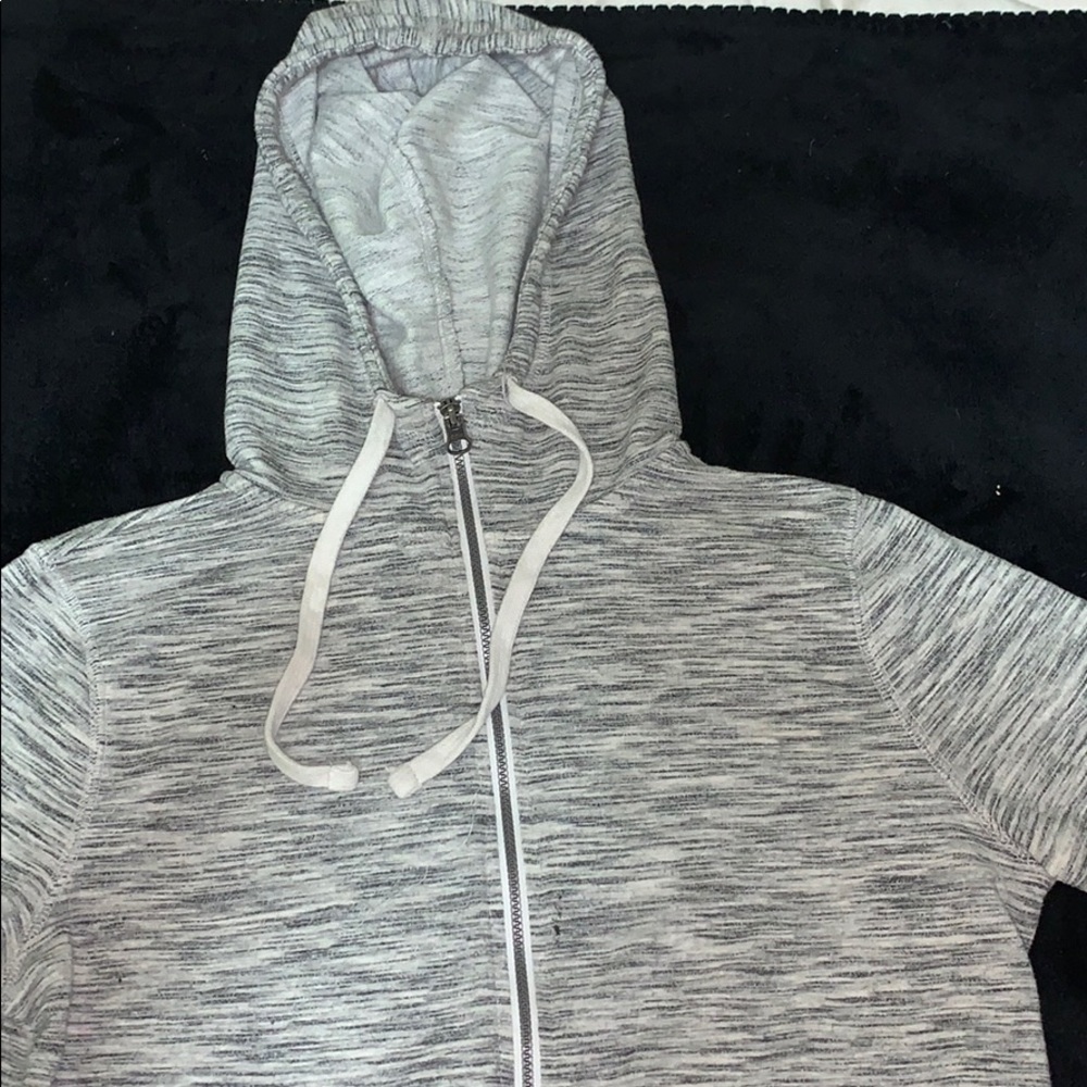 LIGHTWEIGHT GRET SWEATER